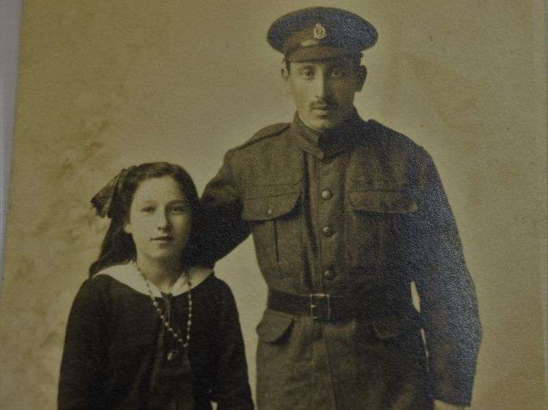 35 Original WW1 Studio Photo RAMC Soldiers & Daughter — image 3