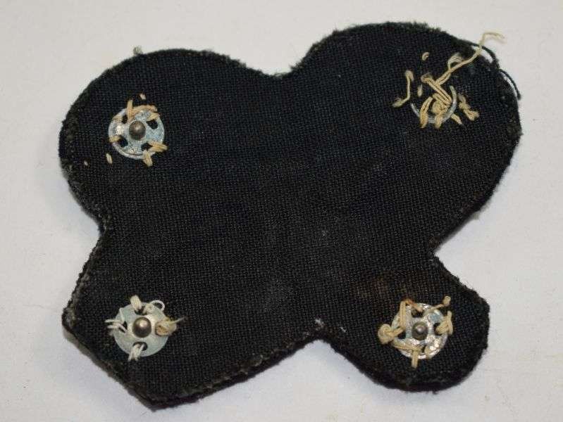 38 Vintage REME Artificers Removeable Bullion Trade Badge — image 2