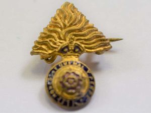 17 Lovely Original WW1 WW2 Sweetheart Brooch to The Royal …