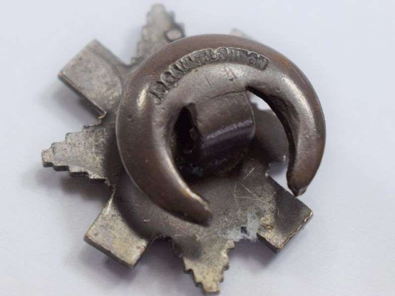 18 Original WW1 WW2 Bronze Lapel Badge To The Black Watch — image 2