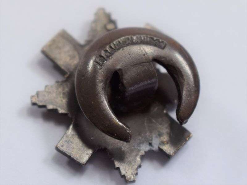 18 Original WW1 WW2 Bronze Lapel Badge To The Black Watch — image 3