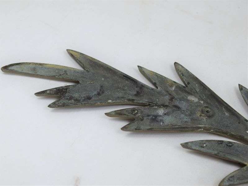 Large 1920s-30s Union National Des Combattants Bronze Wreath & UNC Helmet — image 3