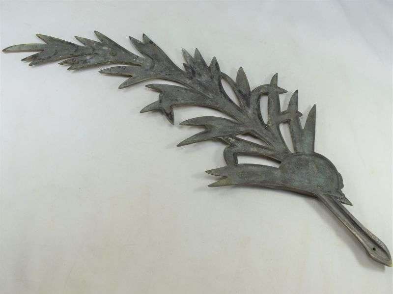 Large 1920s-30s Union National Des Combattants Bronze Wreath & UNC Helmet — image 6