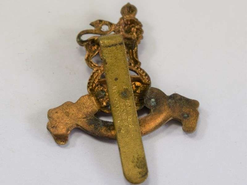 Original WW2 Cap Badge to the Royal Army Pay Corps — image 3