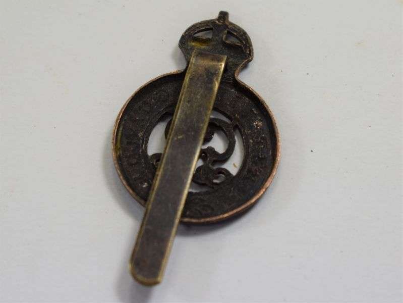 Original WW1 WW2 First Life Guards Cap Badge — image 2