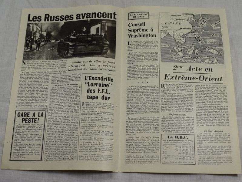 61 Original WW2 RAF Air Drop Miniature Newspaper in French 1941 — image 3