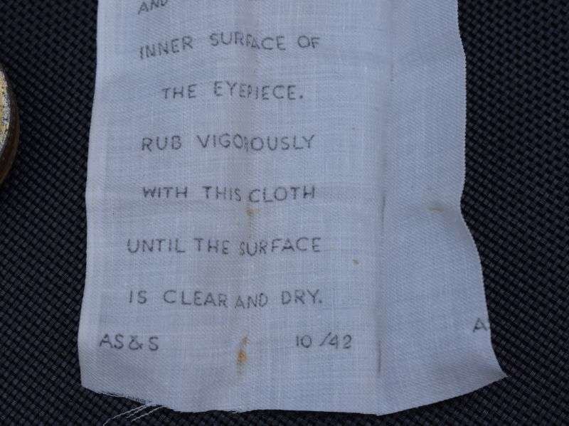 117) WW2 Outfit Anti-Dimming MKVI For Cleaning Respirator RAF Goggles Lenses ETC 1942 — image 4