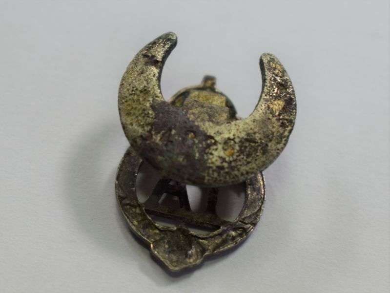 1930s-WW2 Territorial Army Lapel Badge — image 2