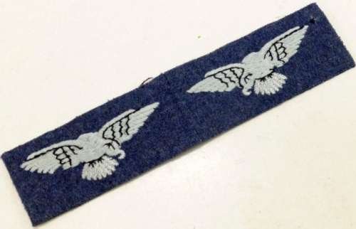 Original UN-Cut WW2 RAF Albatross Insignia Pair — image 3