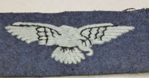 Original UN-Cut WW2 RAF Albatross Insignia Pair — image 4