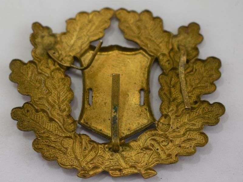 Unidentified WW2 German RIV Marked Cap Wreath in Gold Colour — image 2
