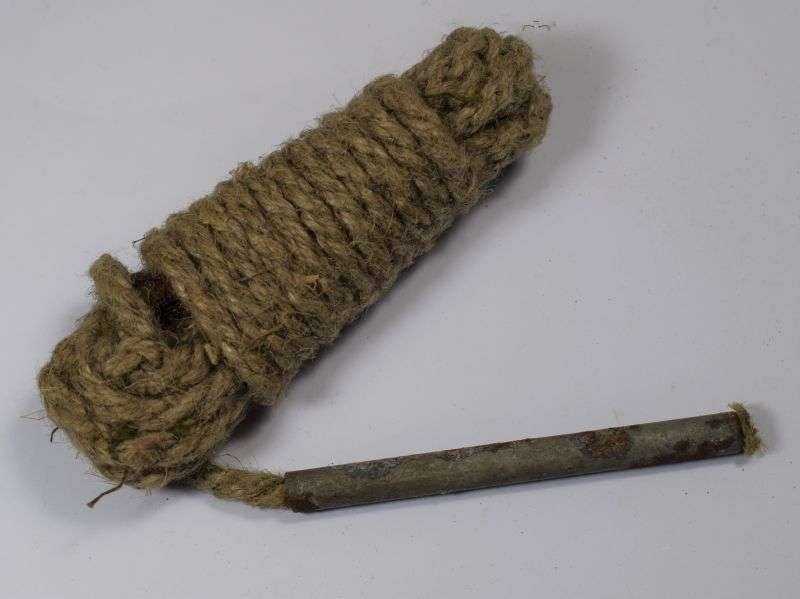 78) Original Unissued WW2 British Bren Gun Barrel Cleaning Pull Thru — image 4