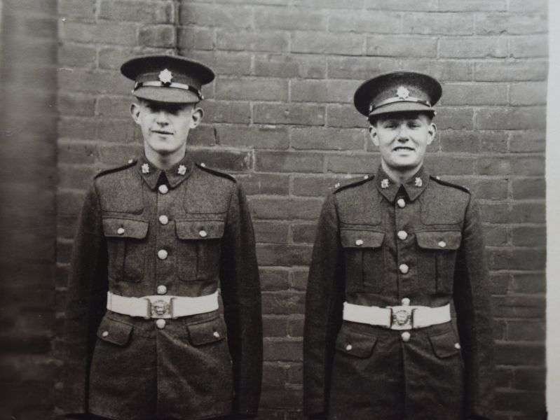 A Set of 6 Original 1930s – early WW2 Photos, all the same man — image 8