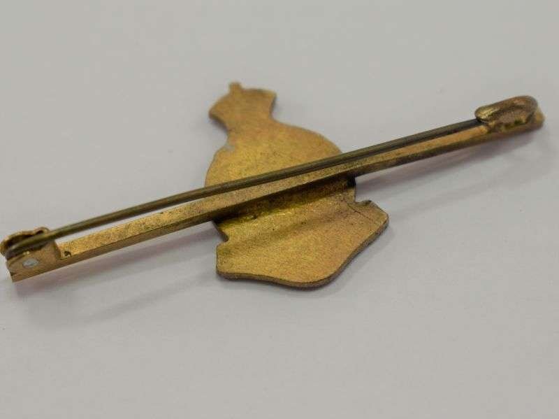 WW1 WW2 Royal Army Medical Corps Enamelled Sweetheart Brooch. — image 2