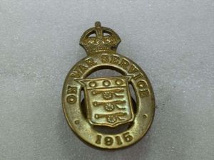 Original WW1 British On War Service 1915 Lapel Badge