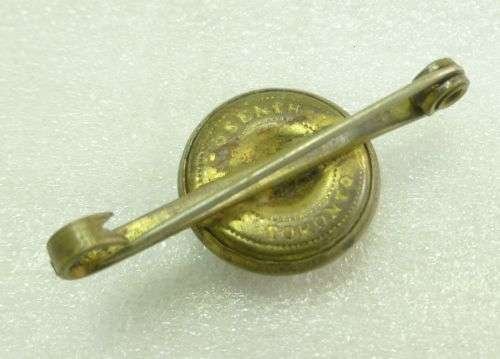 WW1 WW2 Canadian Army Button Sweetheart Brooch — image 3