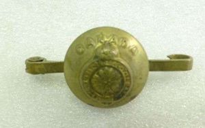 WW1 WW2 Canadian Army Button Sweetheart Brooch