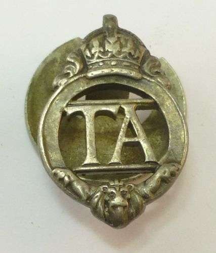 Pre WW2 Territorial Army Lapel Badge — image 2