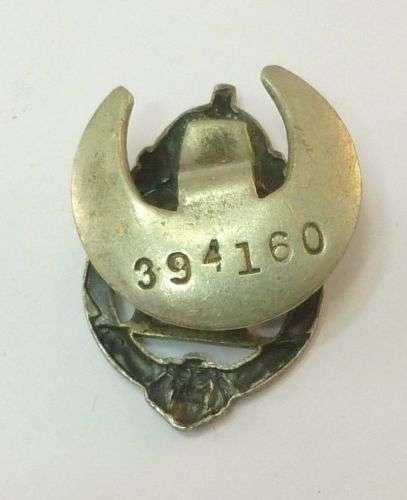 Pre WW2 Territorial Army Lapel Badge — image 3