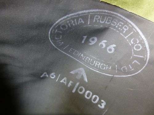 1944 Pattern Rubberised Waterproof Wash Kit Pouch — image 5