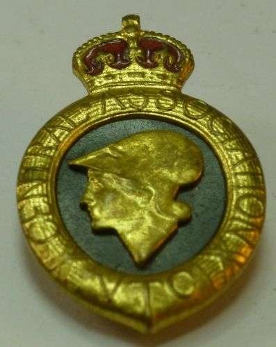 WW1 Central Association Voluntary Training Corps Badge — image 4