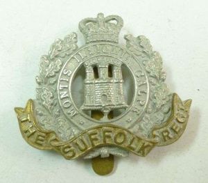 44 Post WW2 The Suffolk Regt Cap Badge