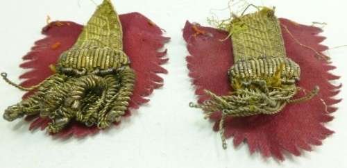 19 Un-identified Military Rank? Badges — image 3