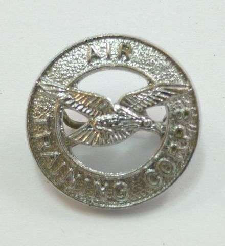 Small WW2 Era Air Training Corps Pin Badge — image 3