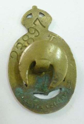 WW1 British on War Service Lapel Badge — image 3