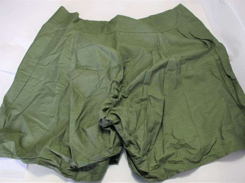 145) Mint Unissued British Army Jungle Green Tropical Issue Boxer Shorts Dated 1945 — image 4