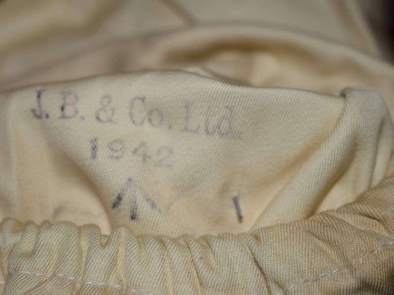 1942 British Army windproof Snow Camo Gloves — image 6
