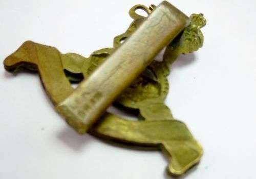Original WW2 Royal Army Pay Corps Cap Badge — image 4