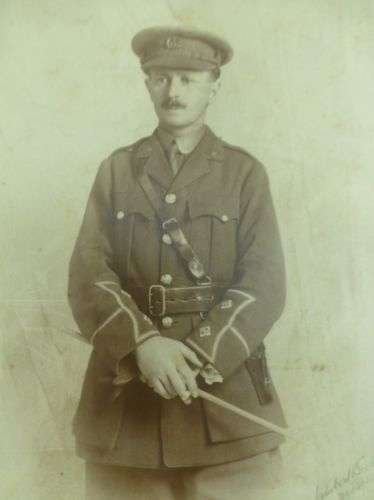 WW1 Portrait Photograph Of Lieutenant in the Essex Regiment — image 3