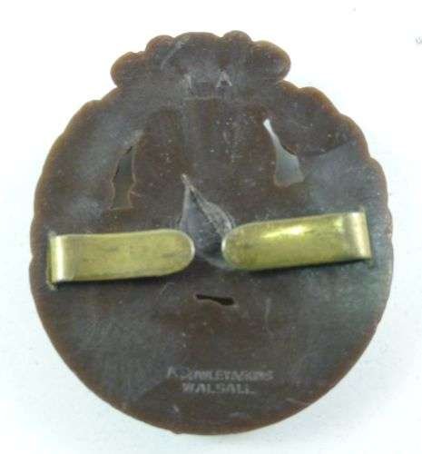 Original Wartime Economy York & Lancaster Regt Cap Badge — image 3