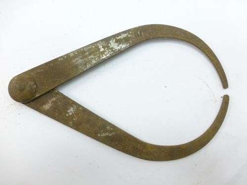 WW2 RAF Measuring Callipers Marked AM 1936 — image 4