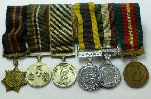A Set Of 6 Old Pakistan Military Medal Miniatures — image 2