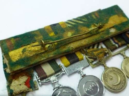 A Set Of 6 Old Pakistan Military Medal Miniatures — image 3