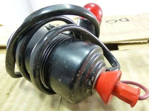 Original WW2 British Easco Life Jacket light — image 11