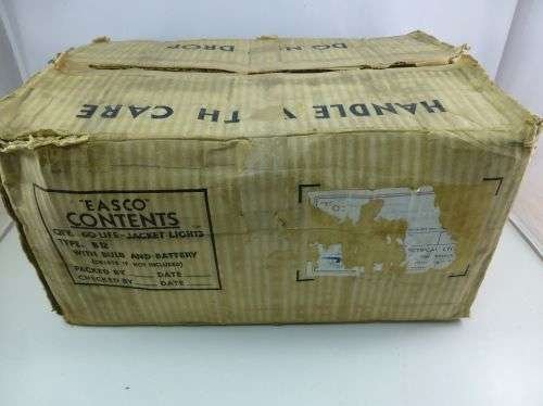 Original WW2 British Easco Life Jacket light — image 4