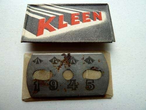 WW2 British Army Razor Blade Compass Dated 1945 — image 4