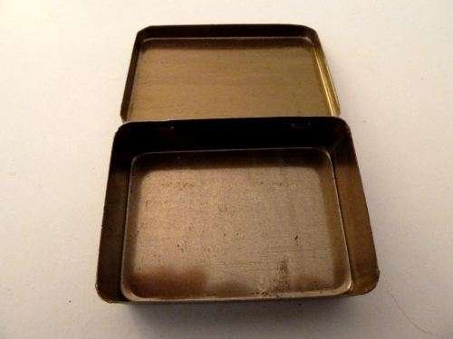 Small WW2 SOE Home Guard, Special Forces Percussion Cap Tin 1944 — image 4