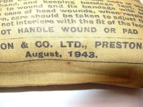 Unusual WW2 Royal Navy Issue Large Shell Dressing — image 3