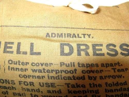 Unusual WW2 Royal Navy Issue Large Shell Dressing — image 4