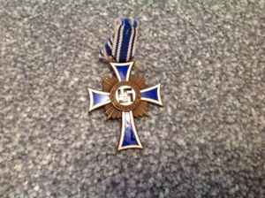 Third Reich Mothers Cross in Bronze -Ehrenkreuz der Deutschen Mutter, …