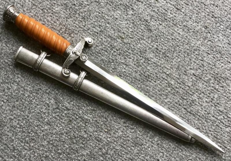 Third Reich Army Officers Dagger-Eickhorn+Distributor Marked — image 2