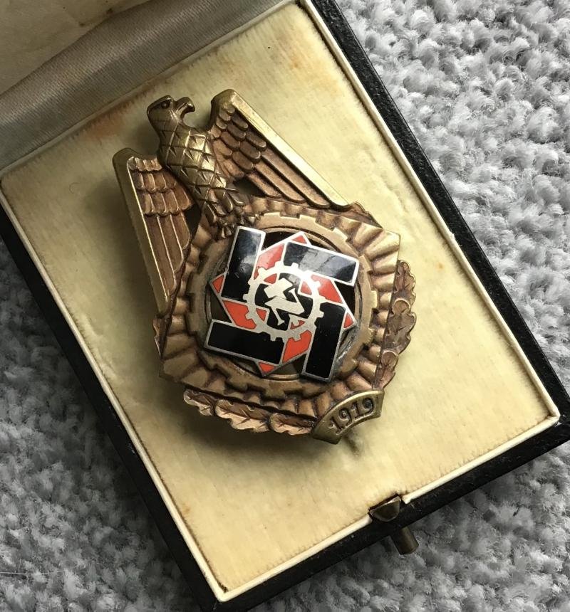 Third Reich TENO Honour Badge-1919 — image 4