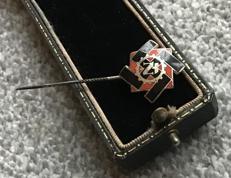 Third Reich TENO Members Lapel Pin — image 5