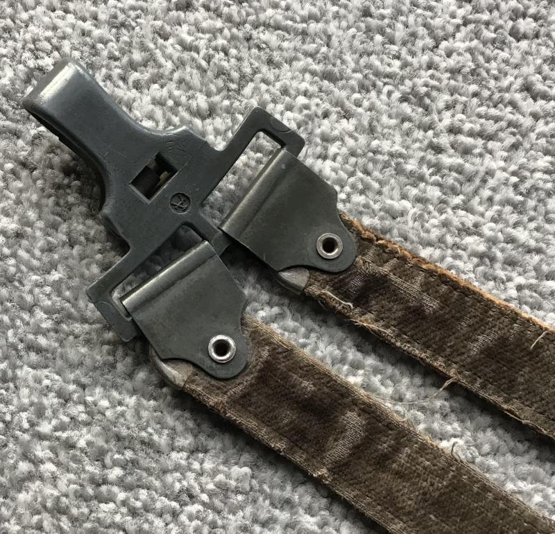 Third Reich Luftwaffe Officer Dagger Hanging Strap — image 3