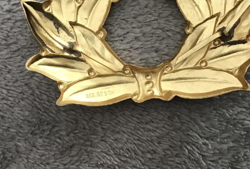 Third Reich TENO Leaders Cockade and Laurel Leaf Insignia — image 3