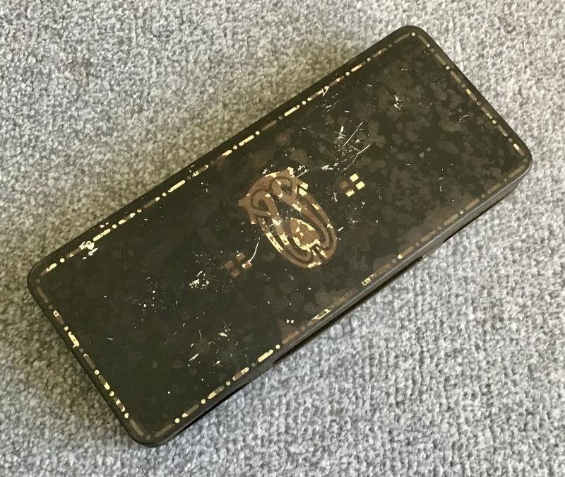 WW1 Chocolate Gift Tin — image 2